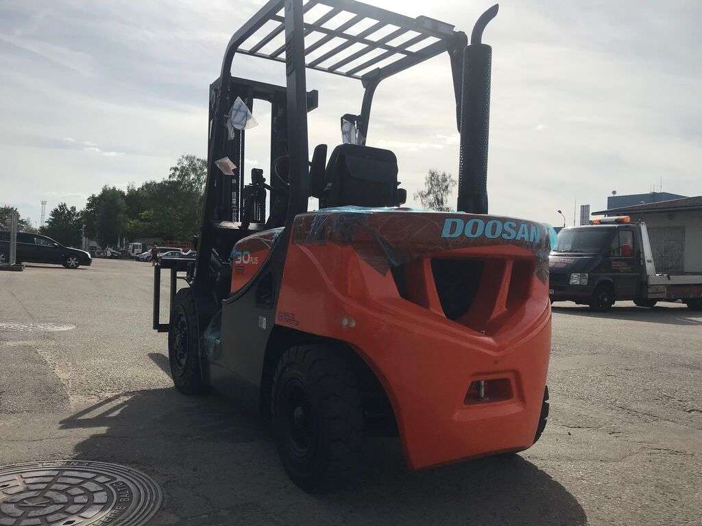 Naujas šakinis krautuvas DOOSAN D30GX-photo