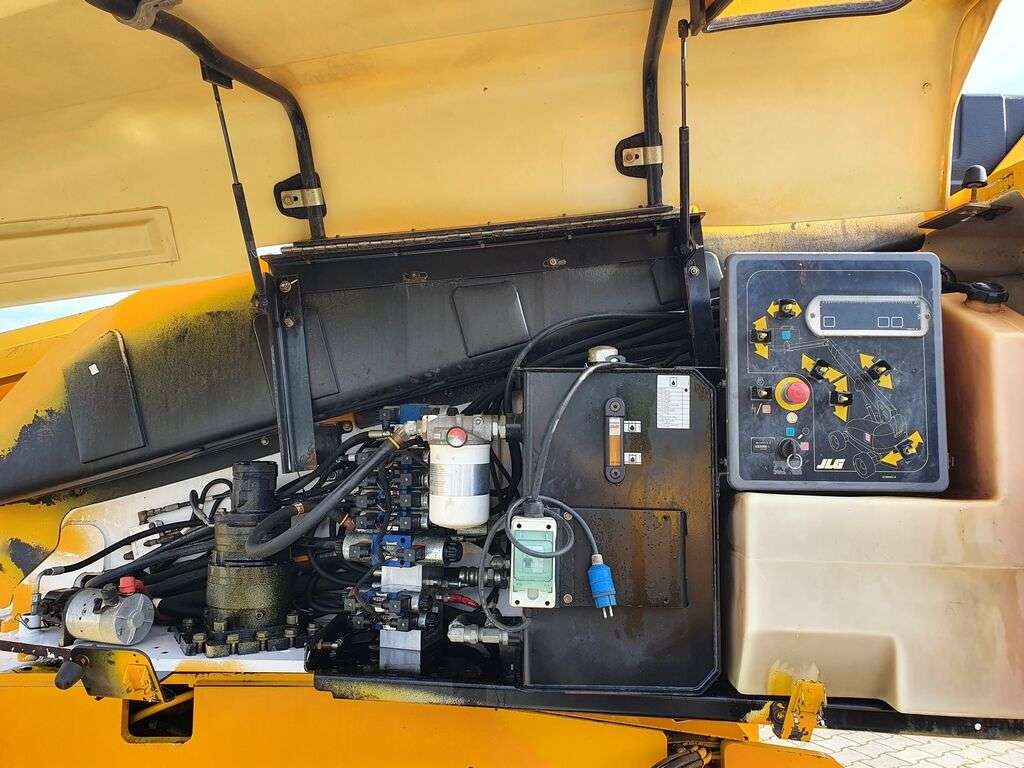 Teleskopinis keltuvas JLG 660 SJ-photo