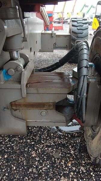 Teleskopinis keltuvas GENIE S85 - 27,74 m - 4x4 - diesel-photo