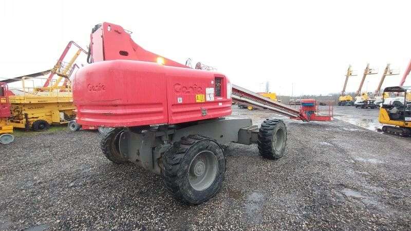 Teleskopinis keltuvas GENIE S85 - 27,74 m - 4x4 - diesel-photo