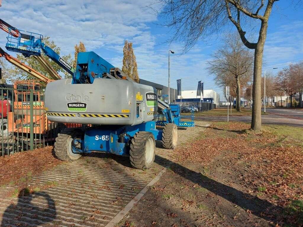 Teleskopinis keltuvas GENIE S 65-photo