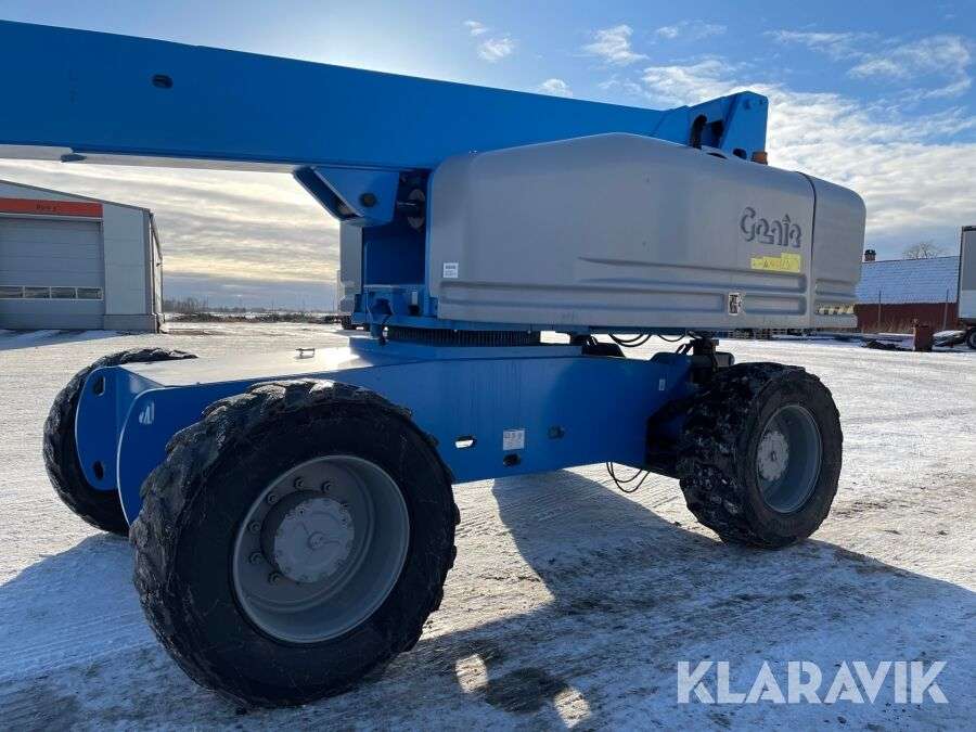 Teleskopinį keltuvą GENIE S-85 parduodama aukcione-photo