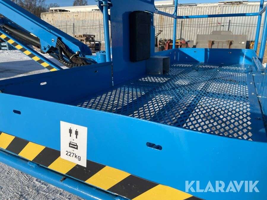 Teleskopinį keltuvą GENIE S-85 parduodama aukcione-photo