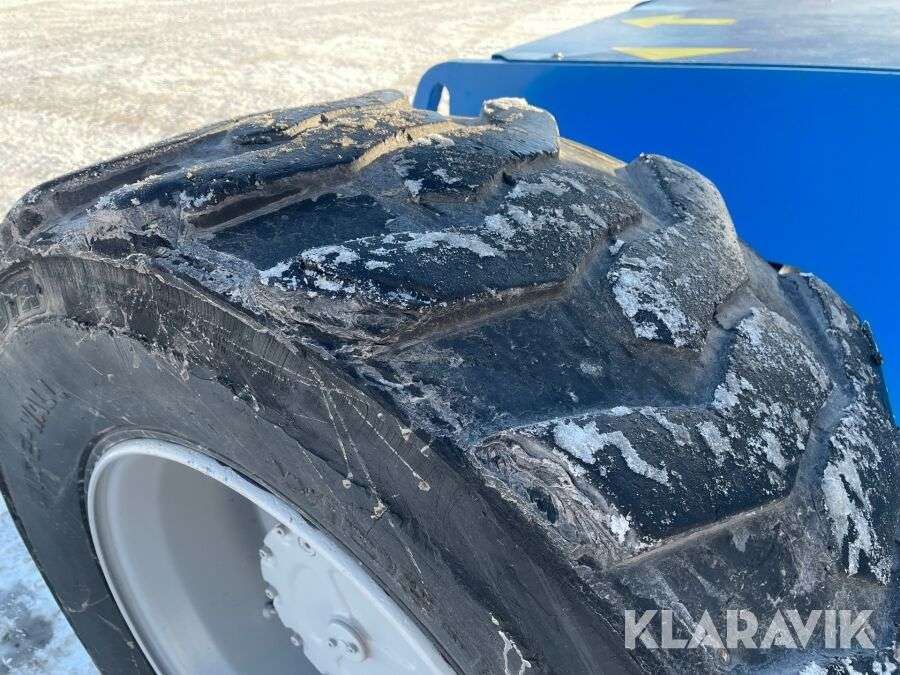 Teleskopinį keltuvą GENIE S-85 parduodama aukcione-photo