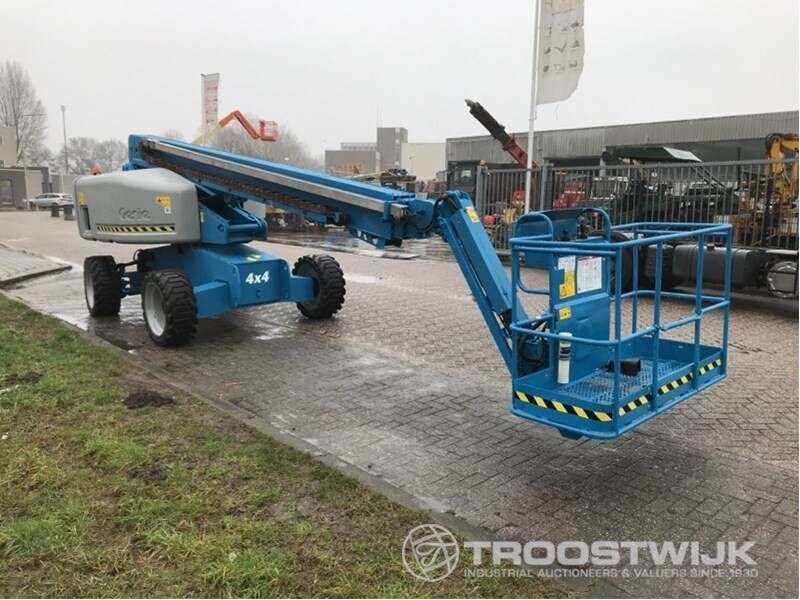 Teleskopinį keltuvą GENIE S65 parduodama aukcione-photo