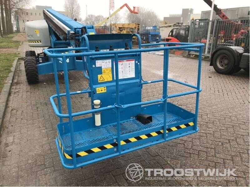 Teleskopinį keltuvą GENIE S65 parduodama aukcione-photo