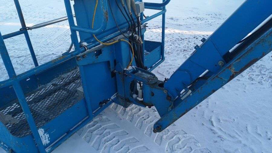 Teleskopinį keltuvą GENIE S45 parduodama aukcione-photo