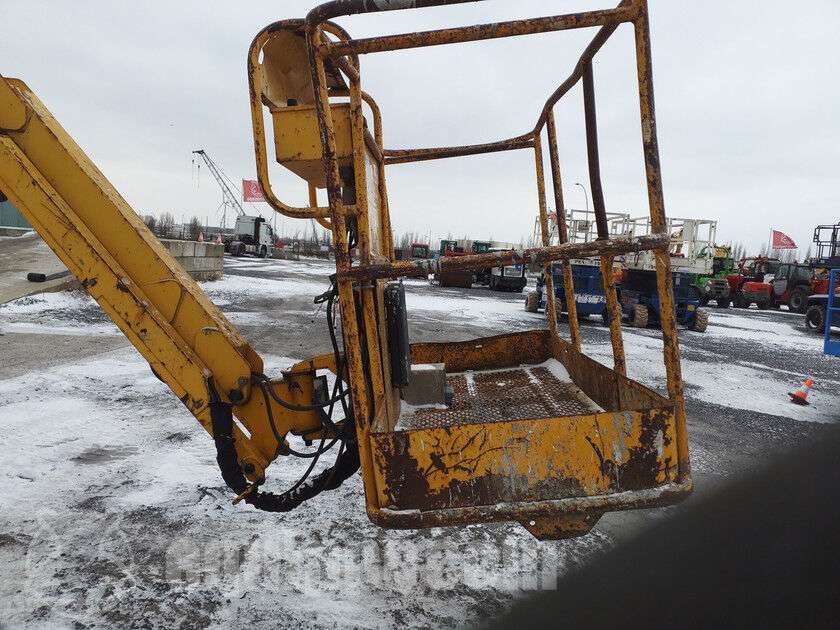 Teleskopinį keltuvą GENIE S-45 parduodama aukcione-photo