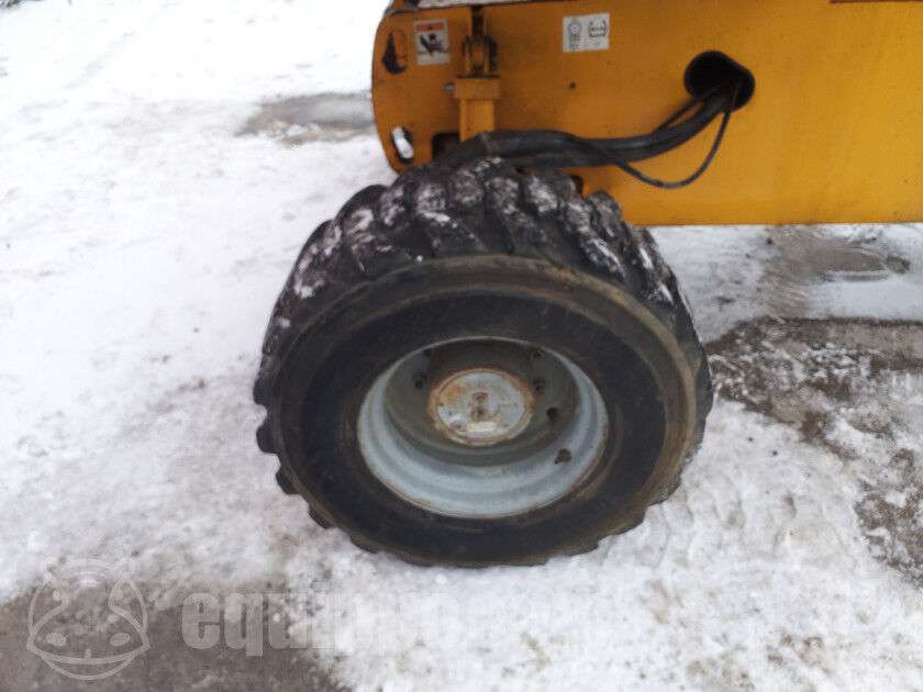 Teleskopinį keltuvą GENIE S-45 parduodama aukcione-photo