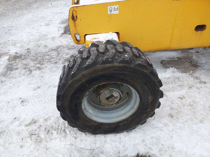 Teleskopinį keltuvą GENIE S-45 parduodama aukcione-photo