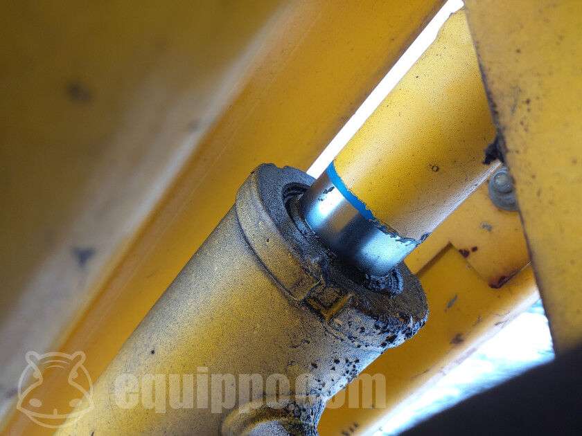 Teleskopinį keltuvą GENIE S-45 parduodama aukcione-photo