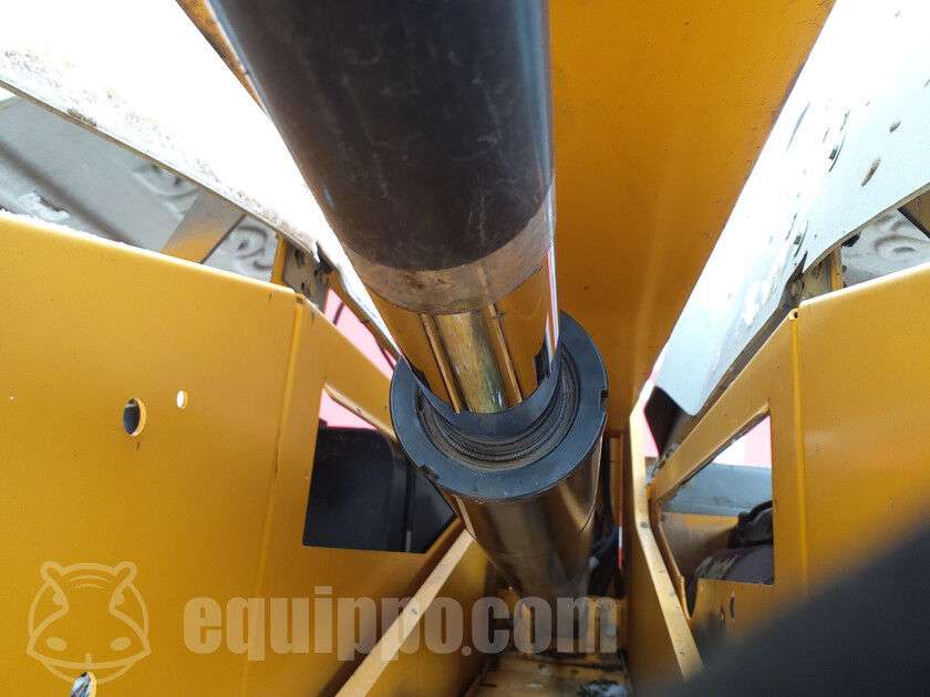 Teleskopinį keltuvą GENIE S-45 parduodama aukcione-photo