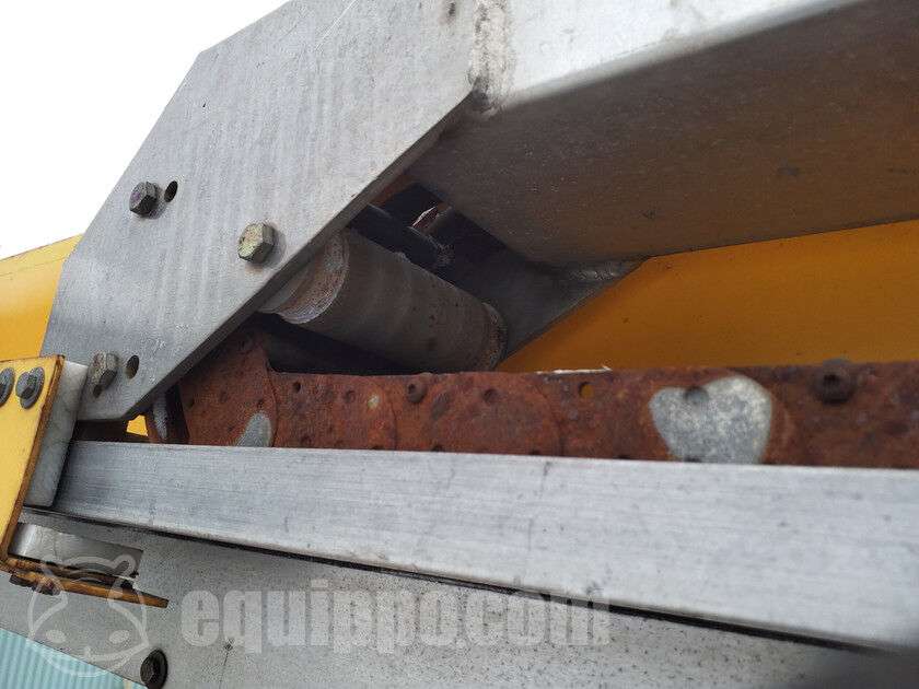 Teleskopinį keltuvą GENIE S-45 parduodama aukcione-photo